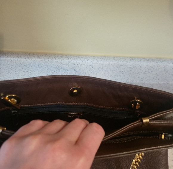 Bally Elegant Brown Leather Shoulder Bag With Gold And...